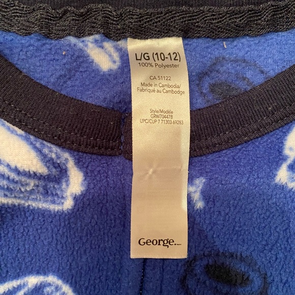 2/$30 - Fleece Onesies (Set of 2) - Picture 4 of 5